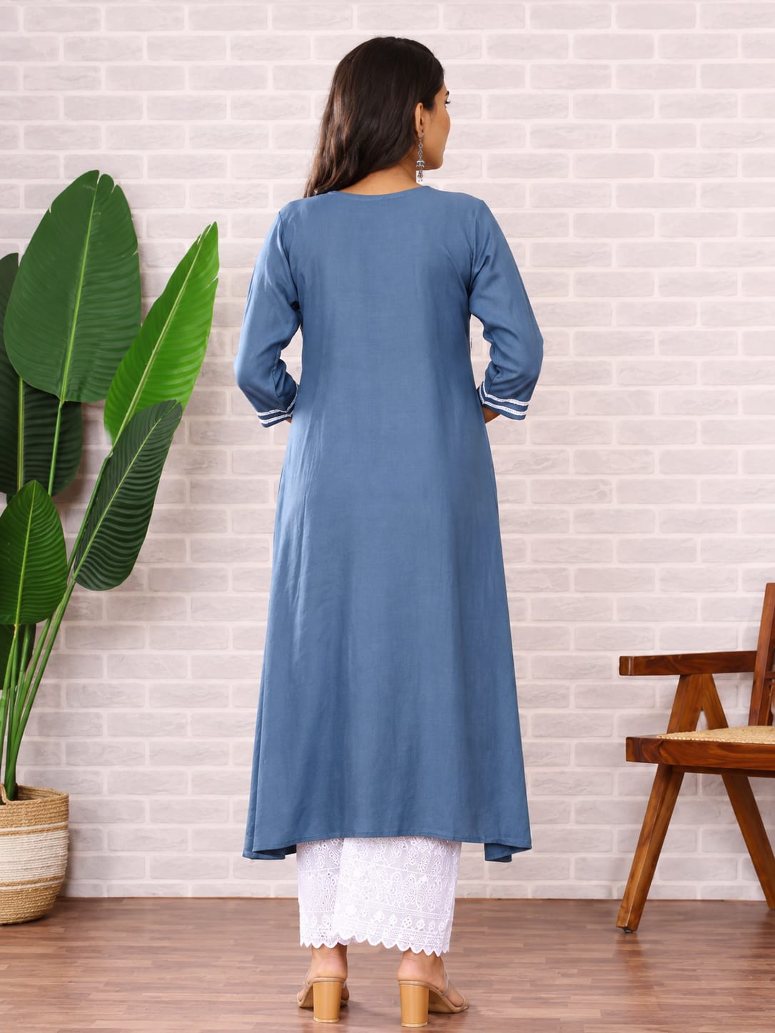 blue embroidered kurta set